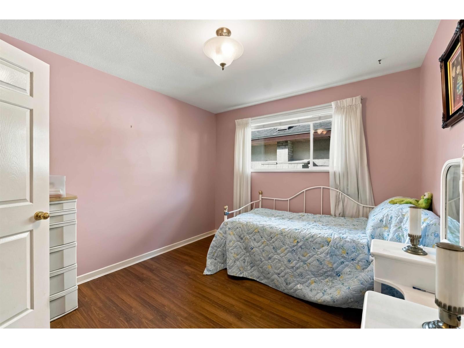 10536 Birchtree Grove Property Photo 28