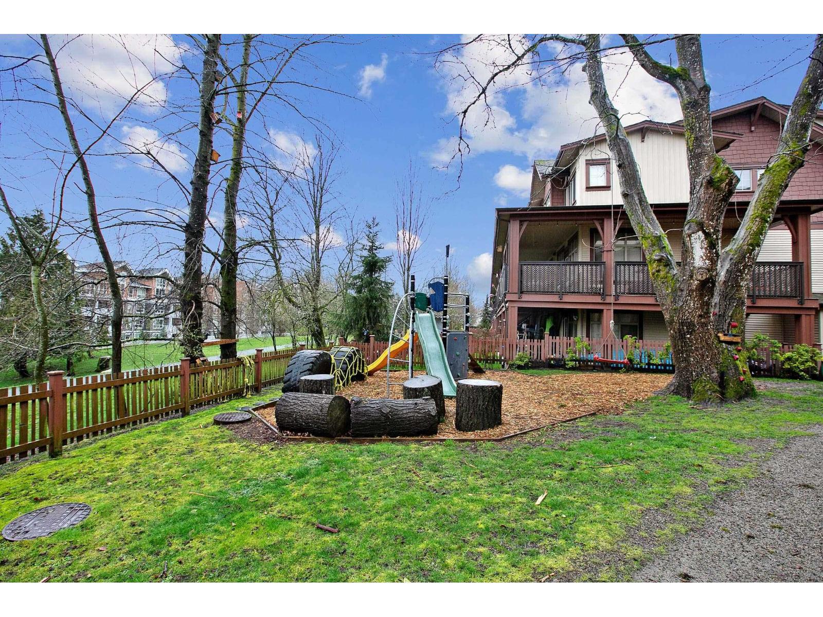 205 6500 194 Street Property Photo 24