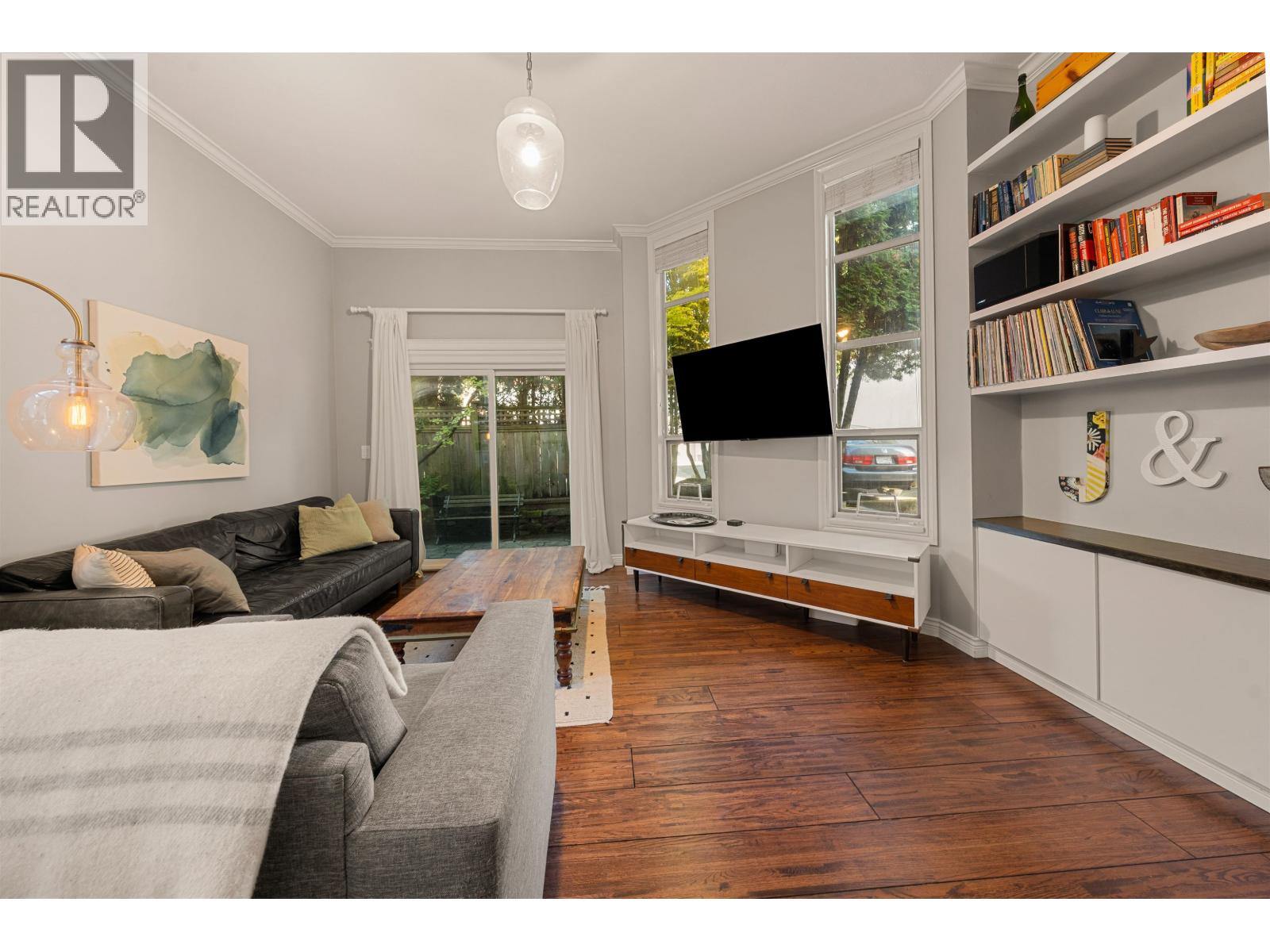 709 PRIOR STREET Property Photo 1
