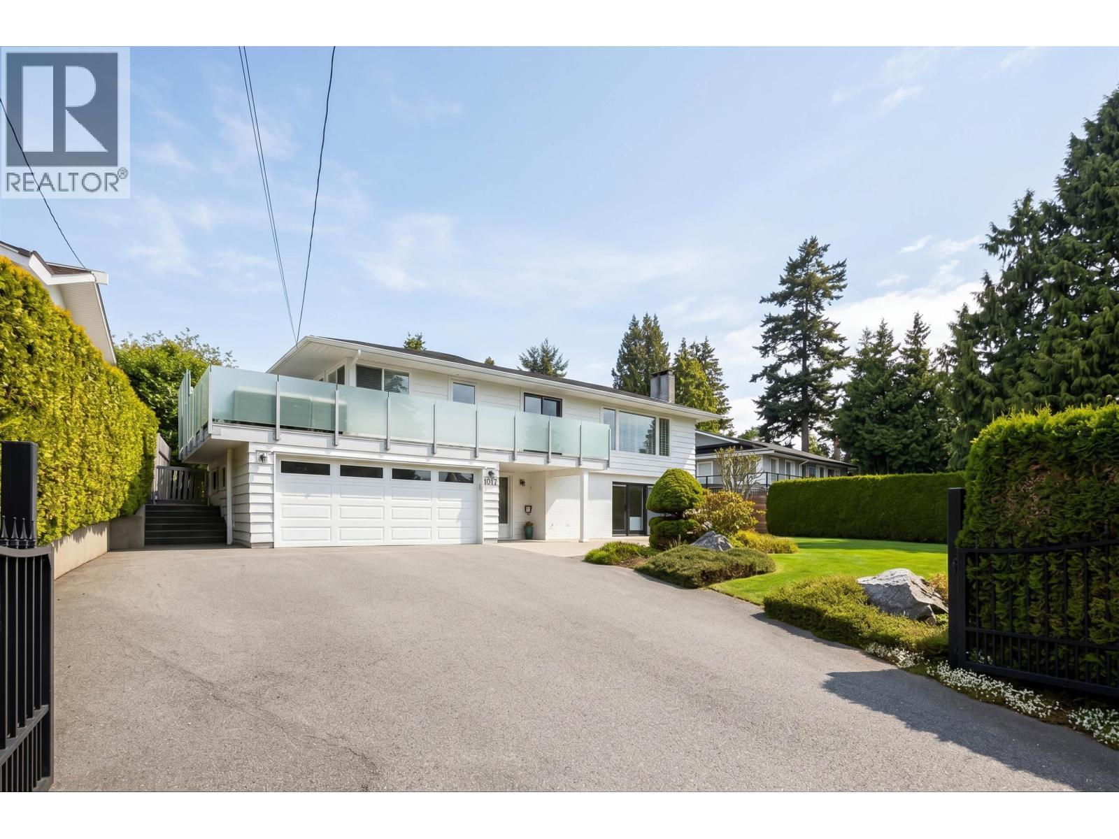 1017 WALALEE DRIVE