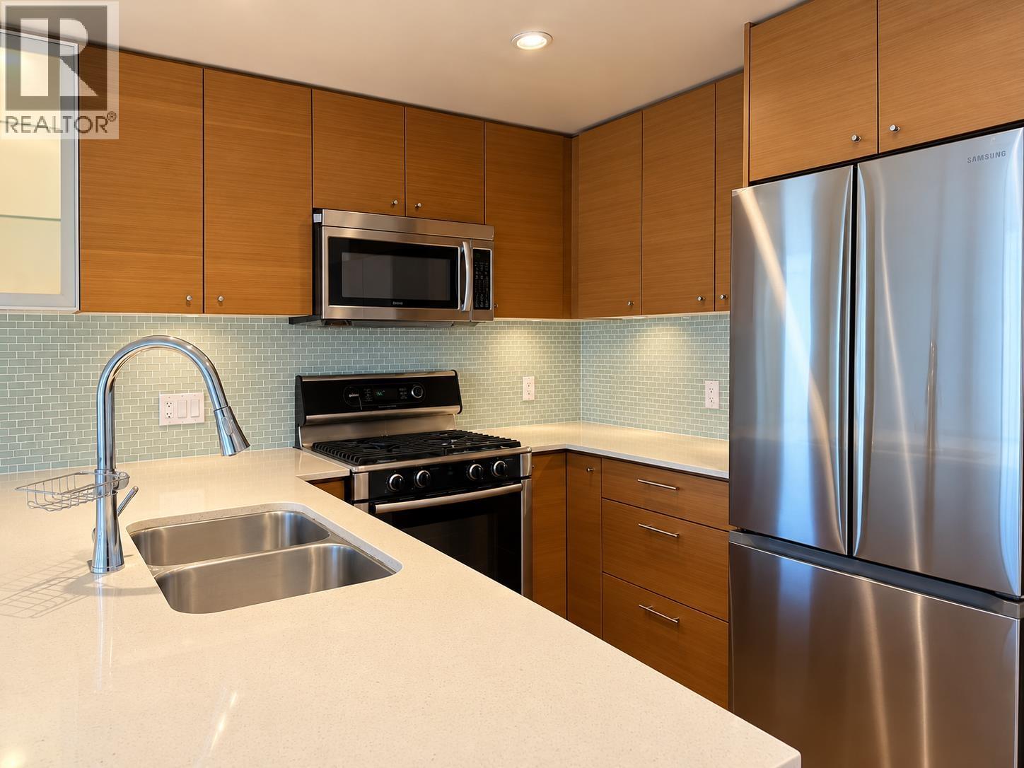 807 5900 Alderbridge Way Property Photo 7
