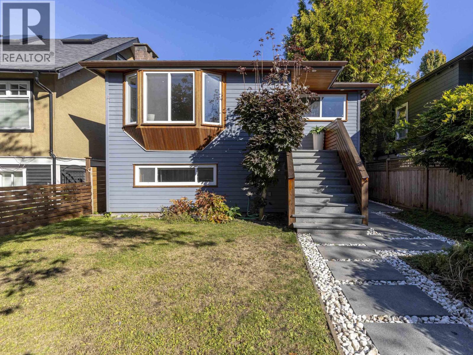 5034 Prince Albert Street Property Photo 1