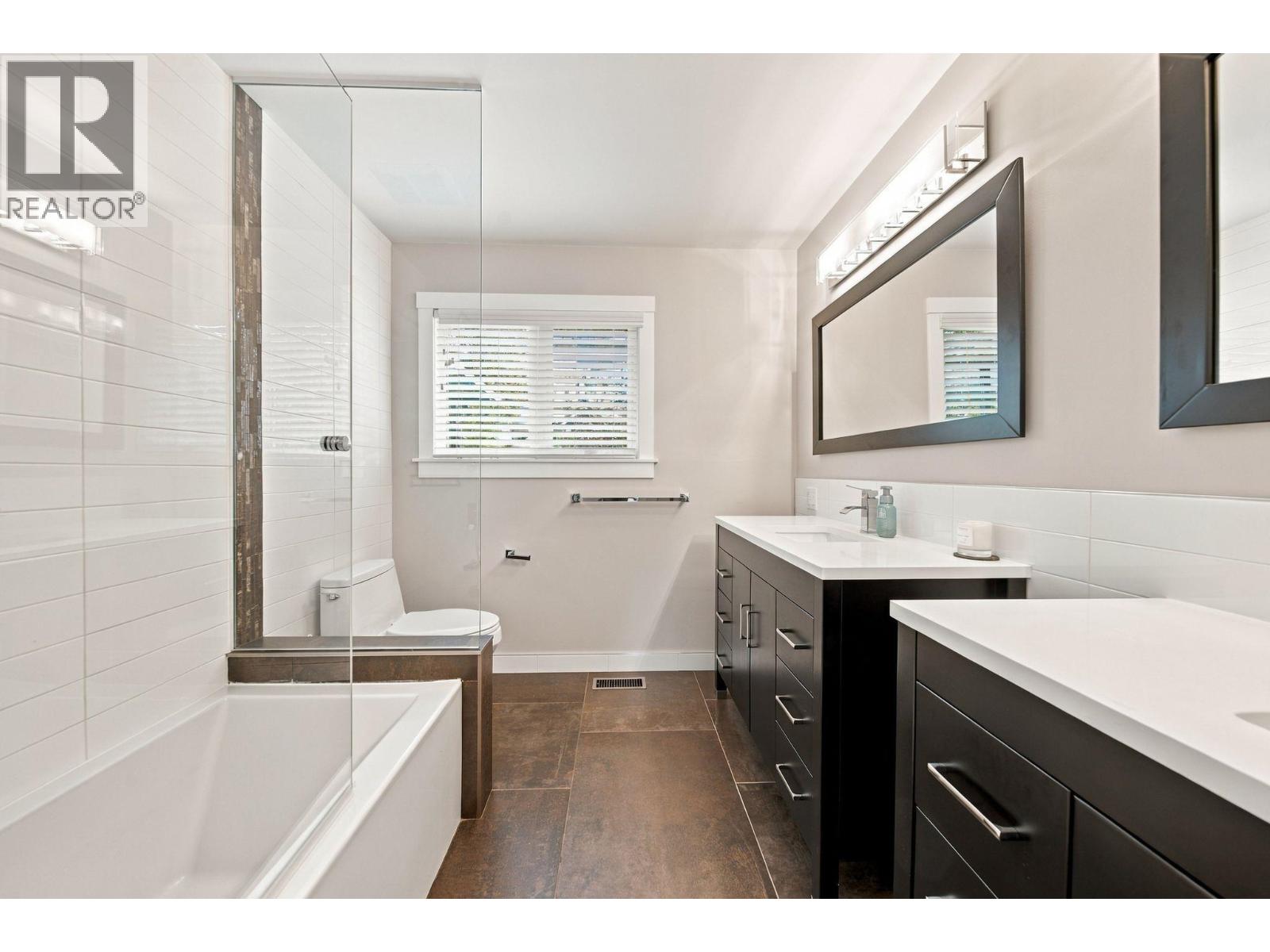 21768 117 Avenue Property Photo 35