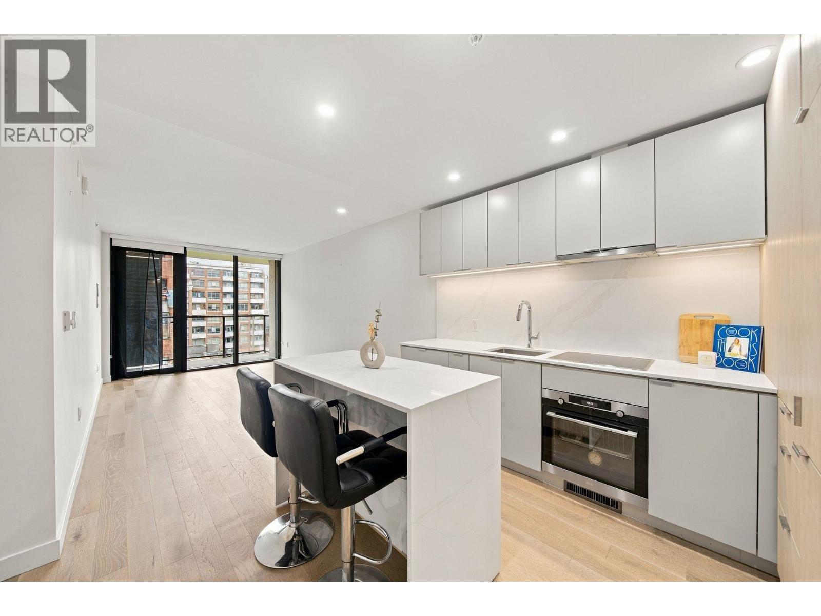 507 239 KEEFER STREET Property Photo 1