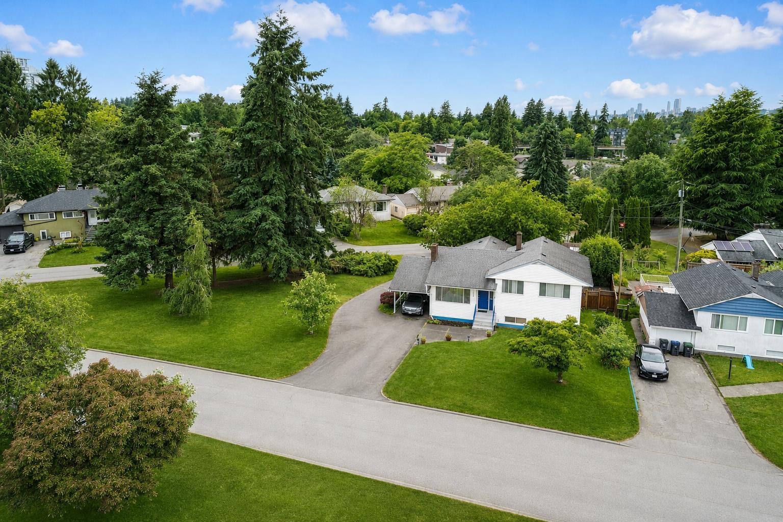 11063 135A STREET Property Photo 1