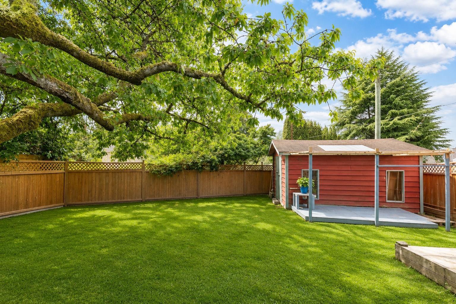 11063 135a Street Property Photo 7