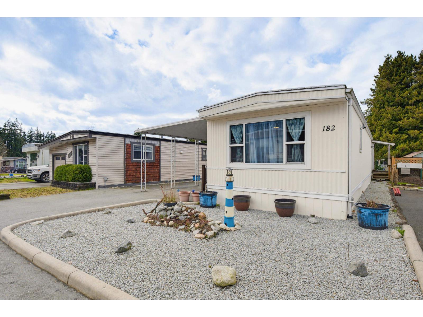 182 3665 244 Street Property Photo 2