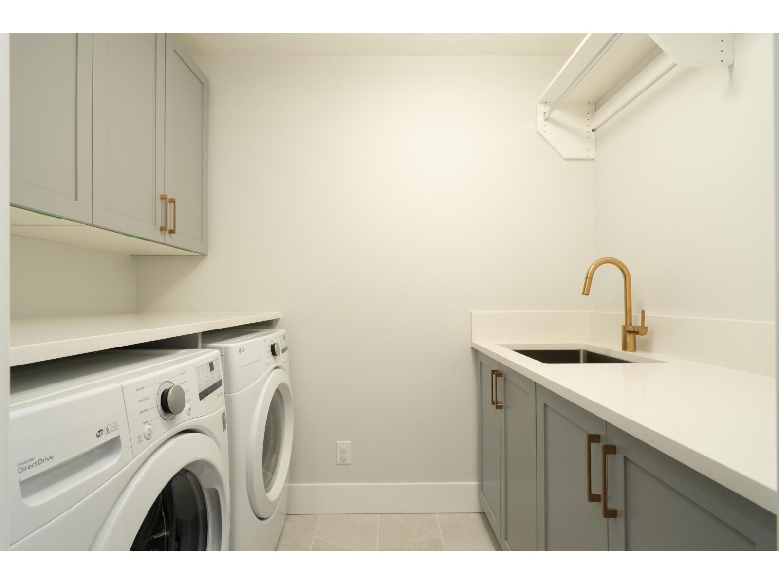 2878 203 Street Property Photo 28