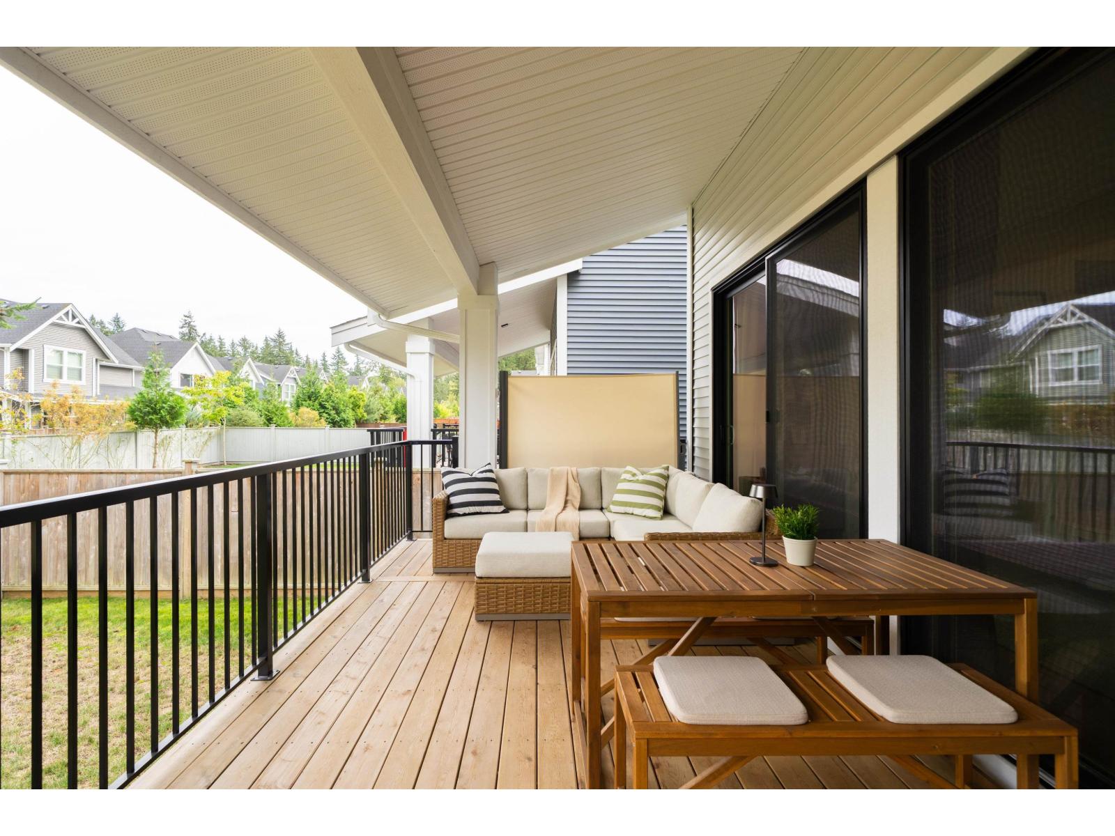 2878 203 Street Property Photo 36