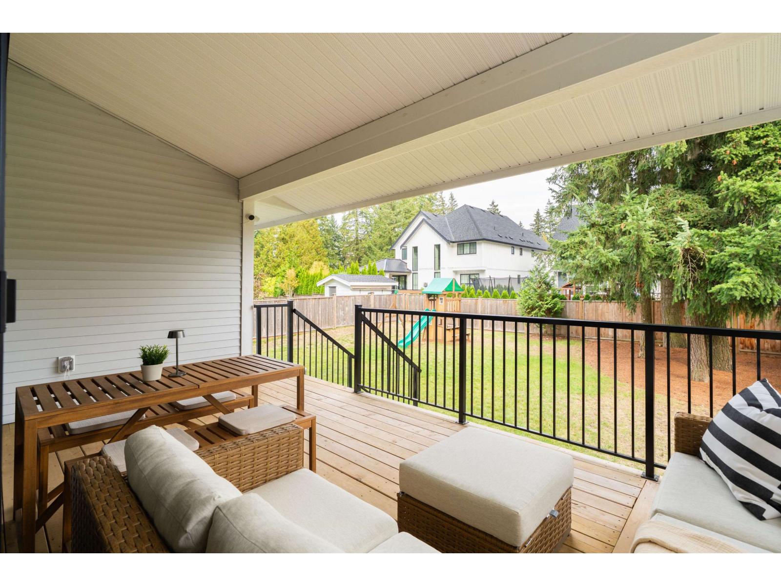 2878 203 Street Property Photo 37