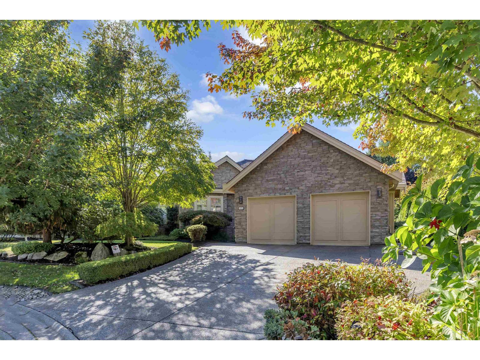 15972 37 Avenue Property Photo 1