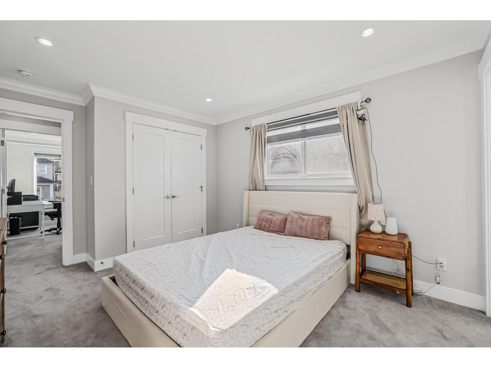 14215 61b Avenue Property Photo 35