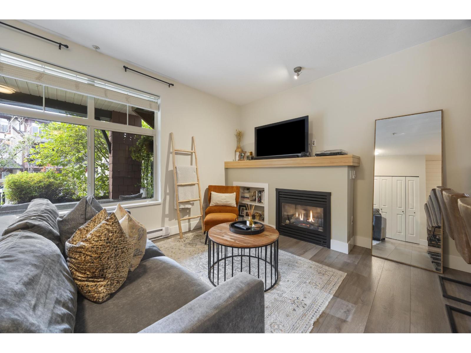 59 19478 65 Avenue Property Photo 6