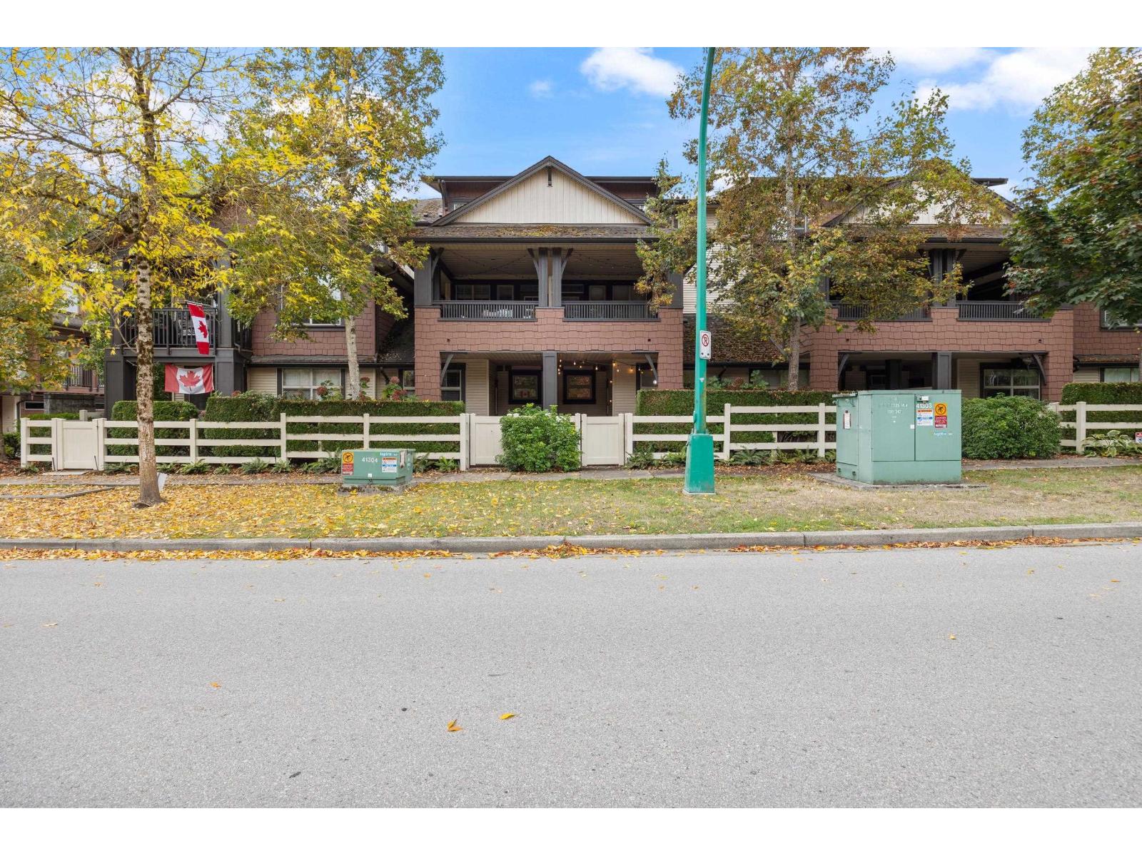 59 19478 65 Avenue Property Photo 32