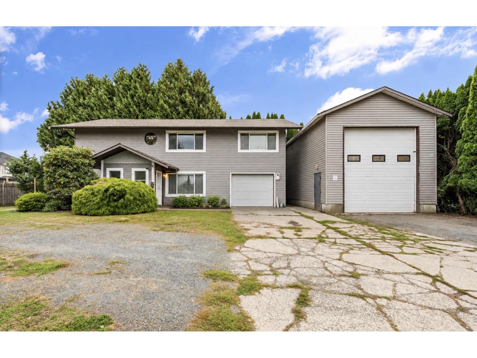 8792 Bellevue Drive Property Photo 1