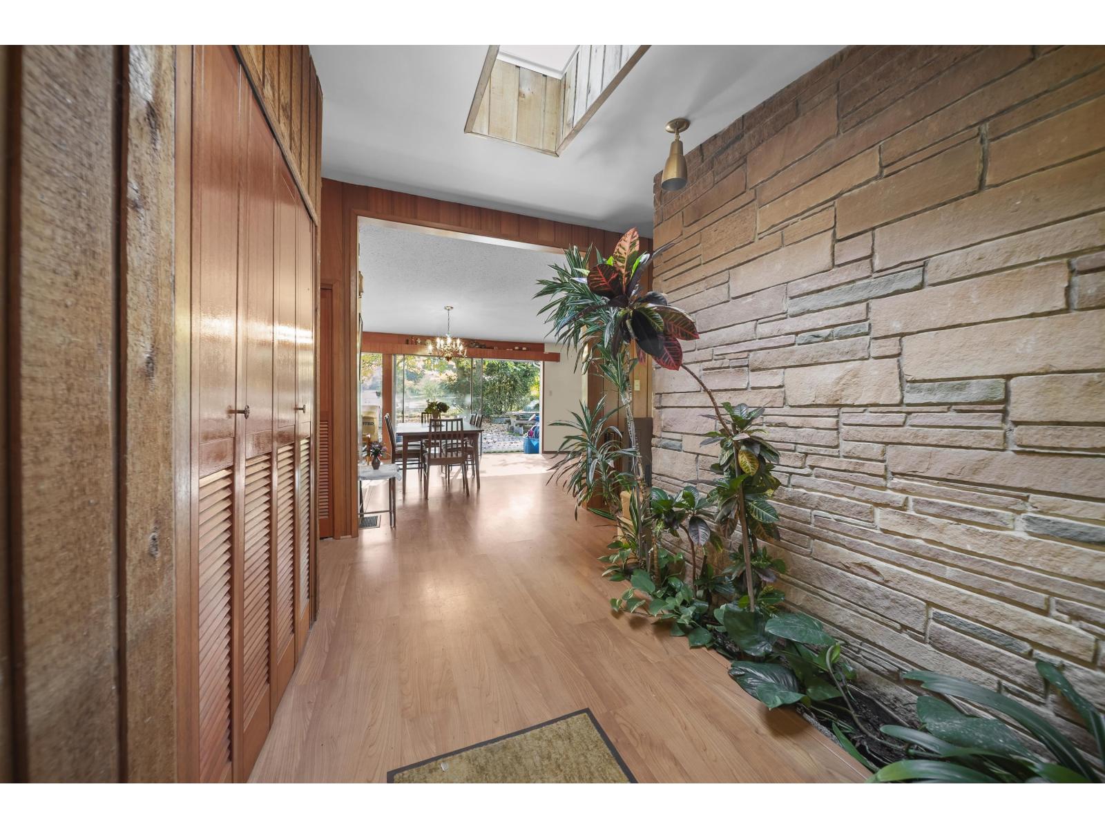 21180 48 Avenue Property Photo 14