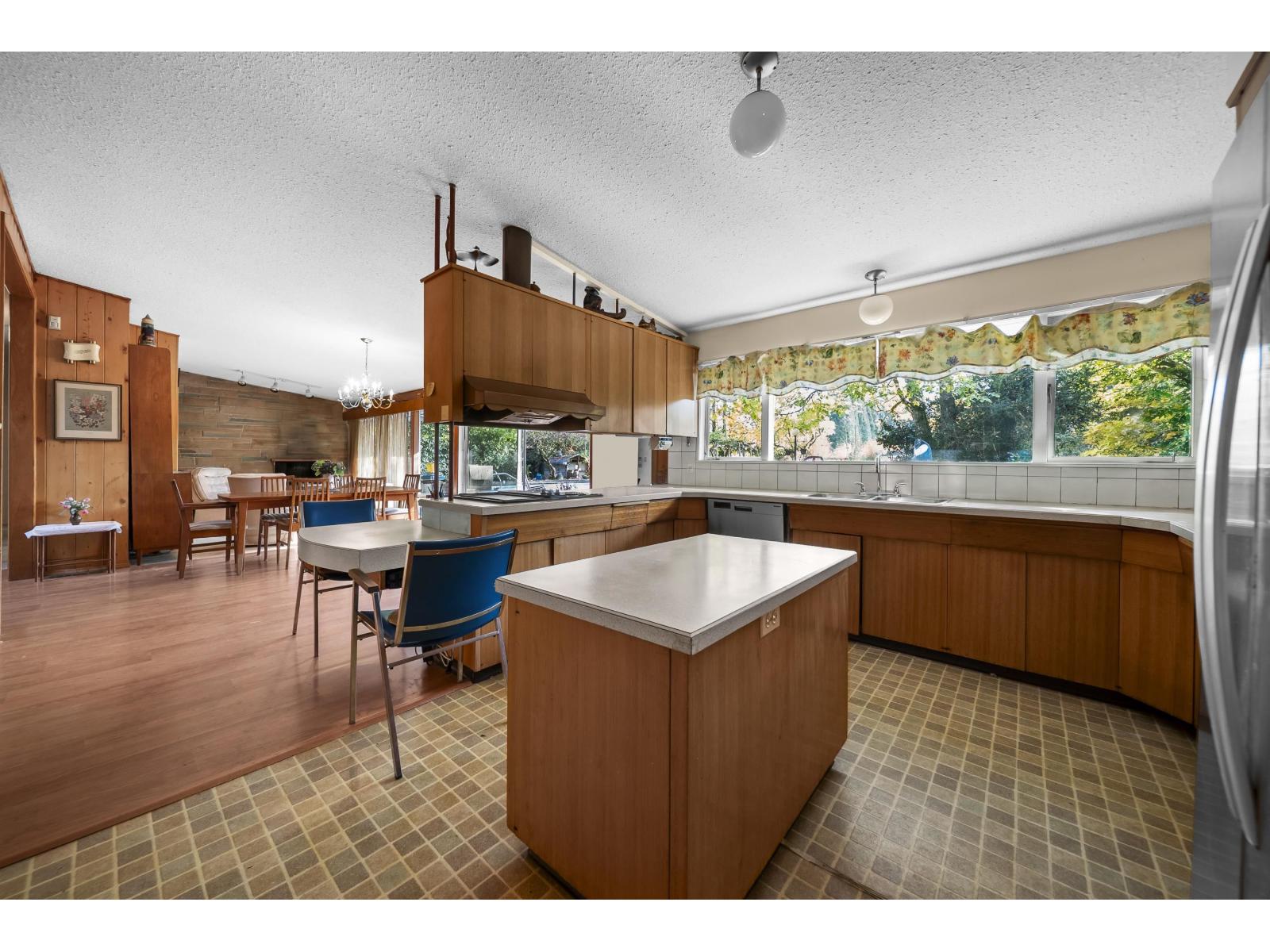 21180 48 Avenue Property Photo 21