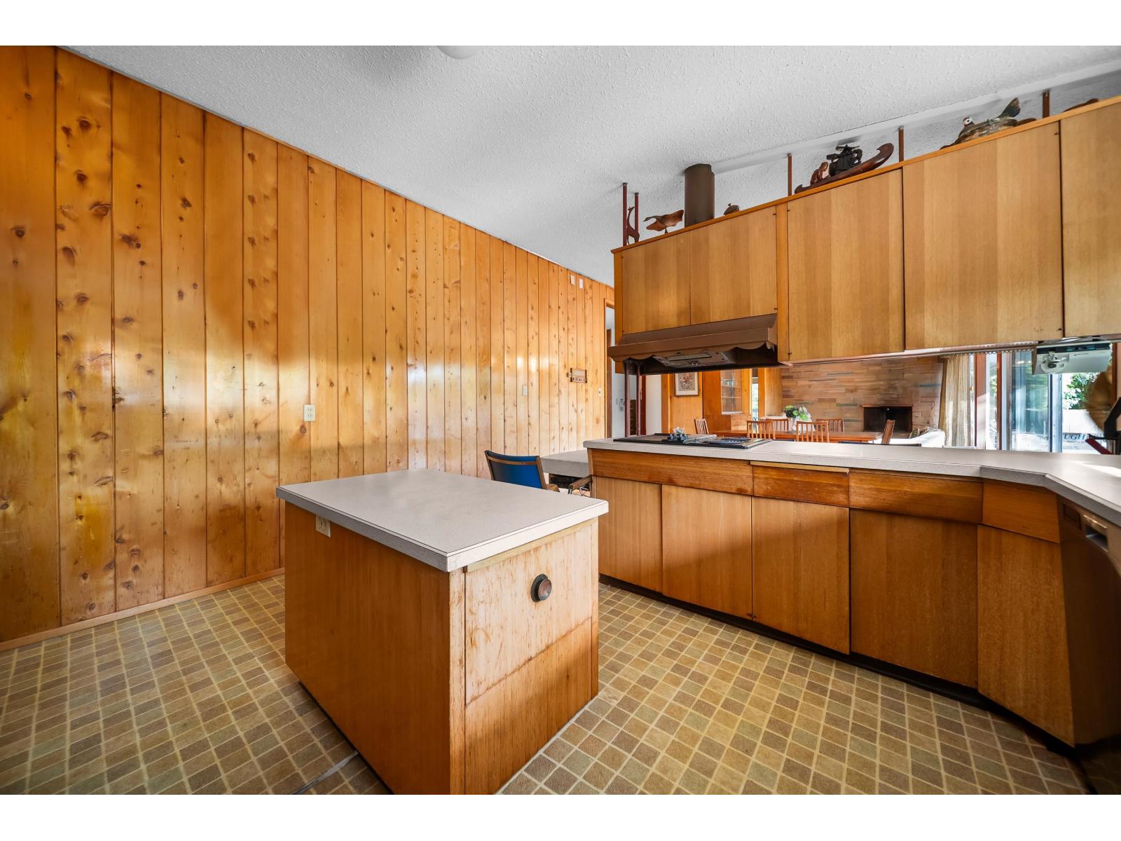 21180 48 Avenue Property Photo 22