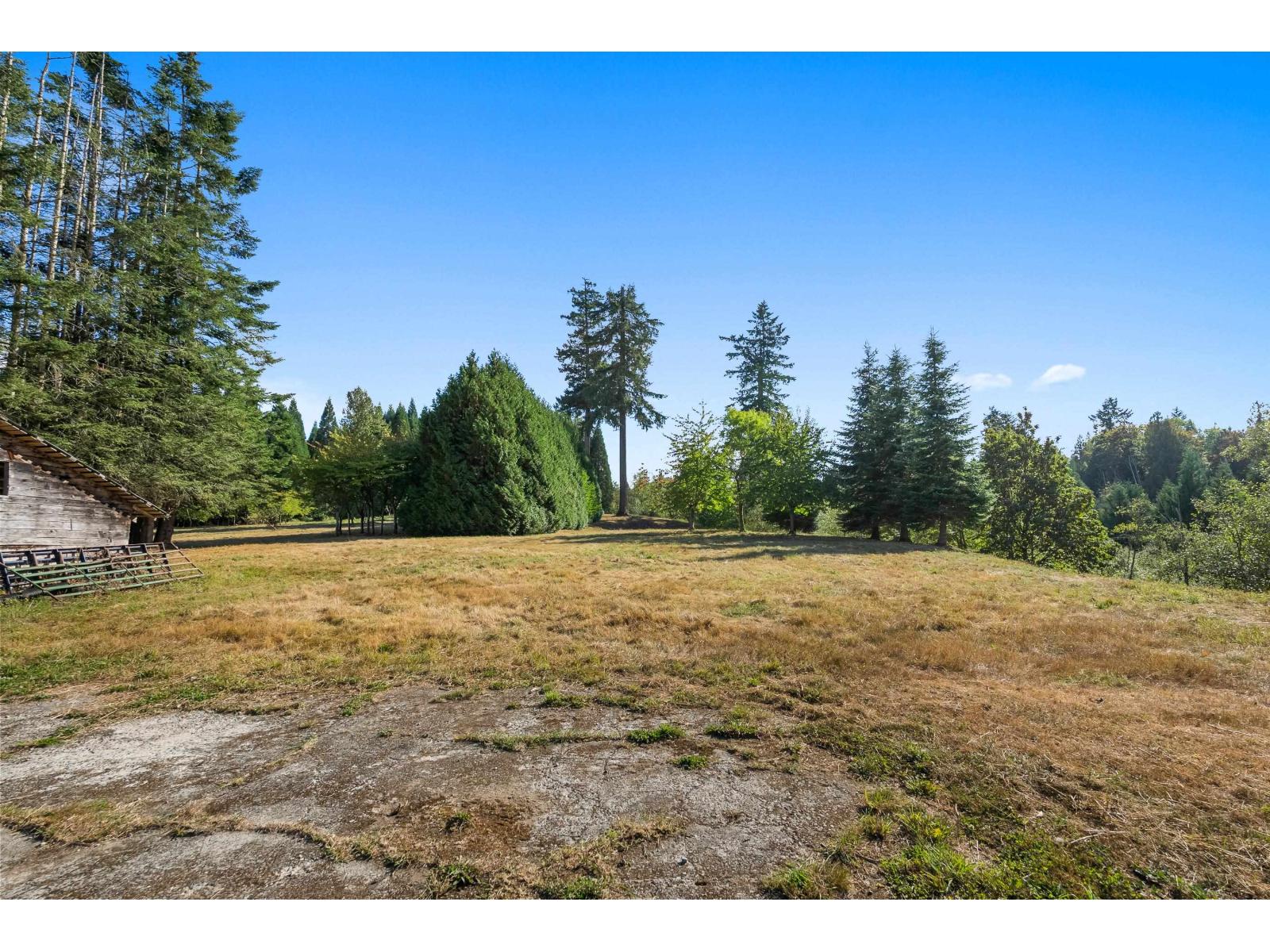 21180 48 Avenue Property Photo 32