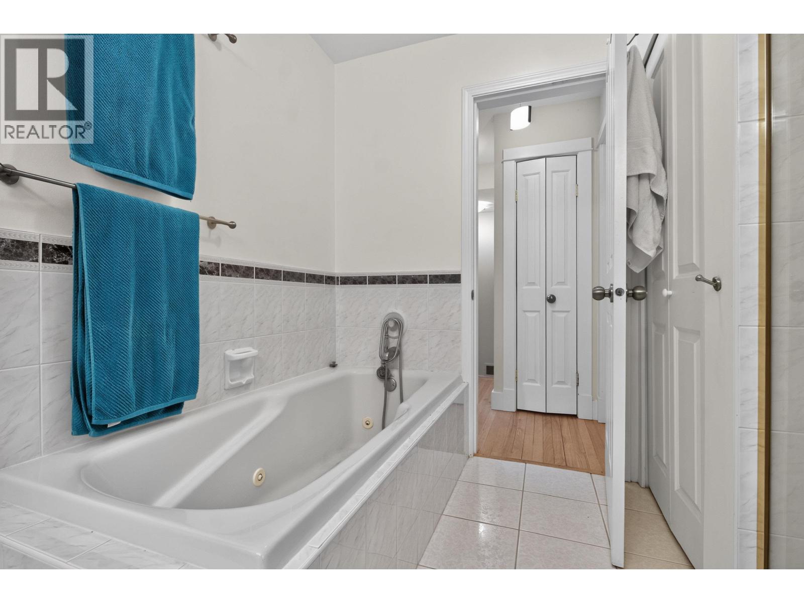 3648 W 1st Avenue Property Photo 22