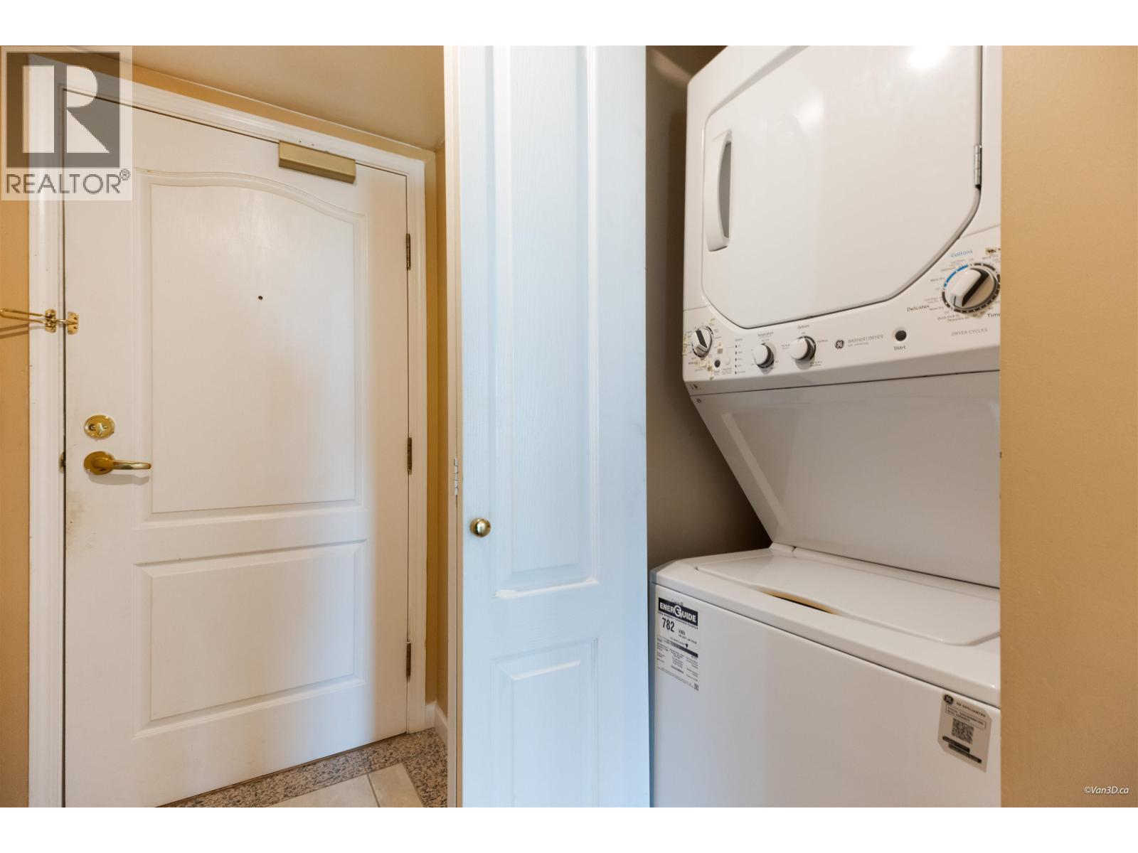 801 8171 Saba Road Property Photo 28