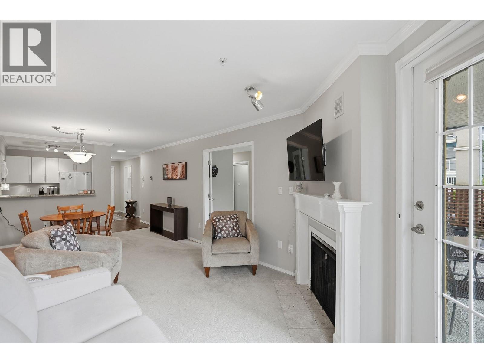 106 1172 55 Street Property Photo 10