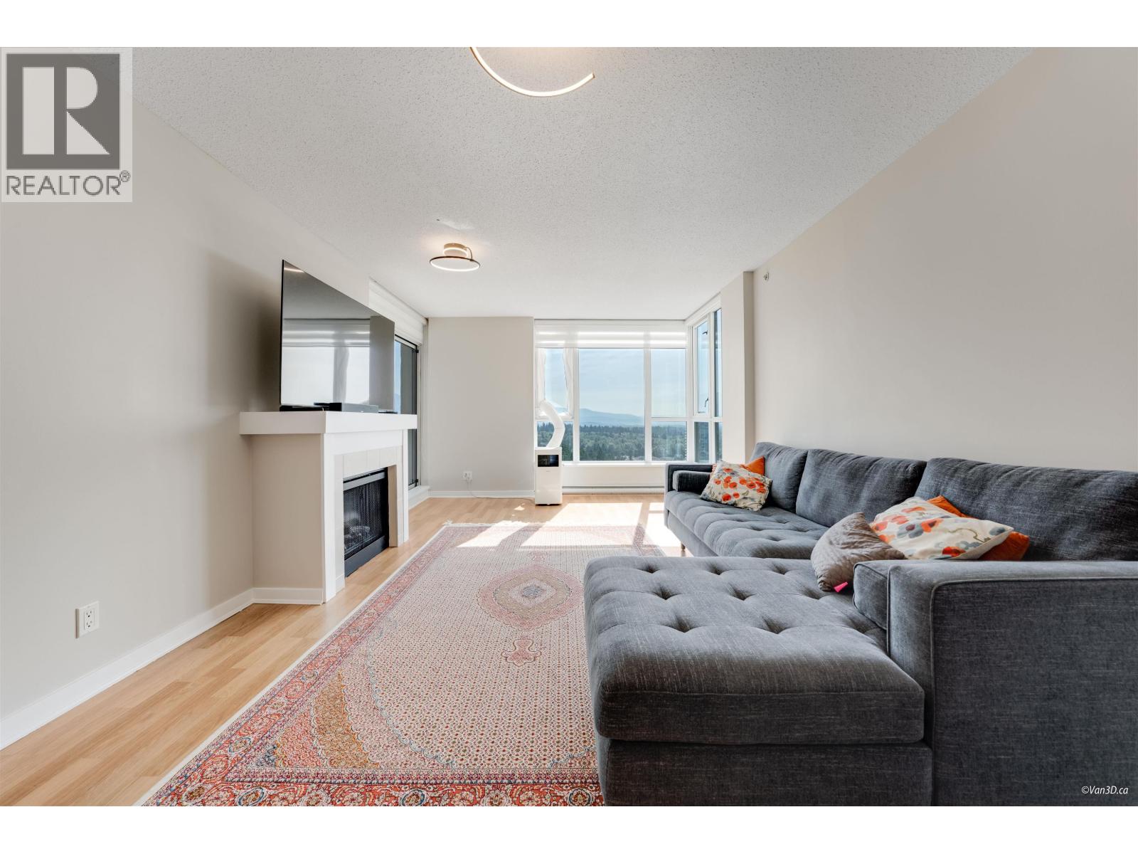 3003 1178 Heffley Crescent Property Photo 5