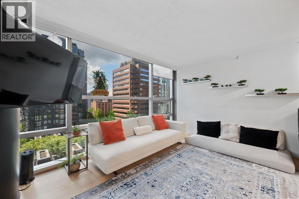70x 1050 Burrard Street Property Photo 4