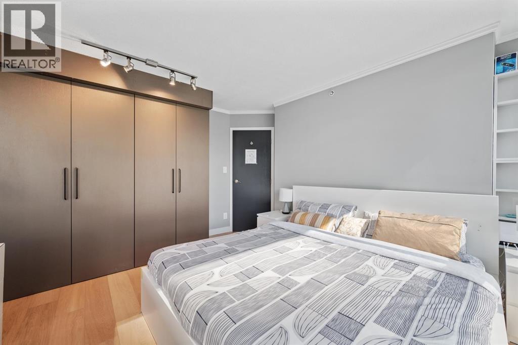 70x 1050 Burrard Street Property Photo 12