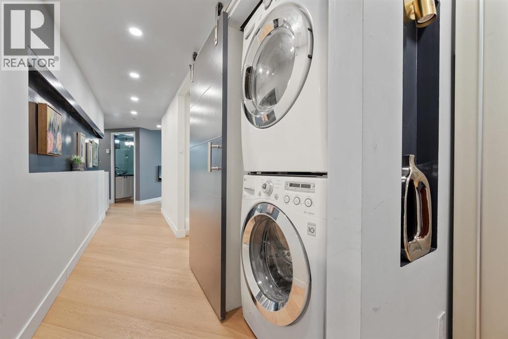 70x 1050 Burrard Street Property Photo 17