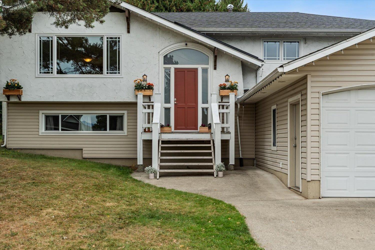 2629 Sunnyside Crescent Property Photo 3