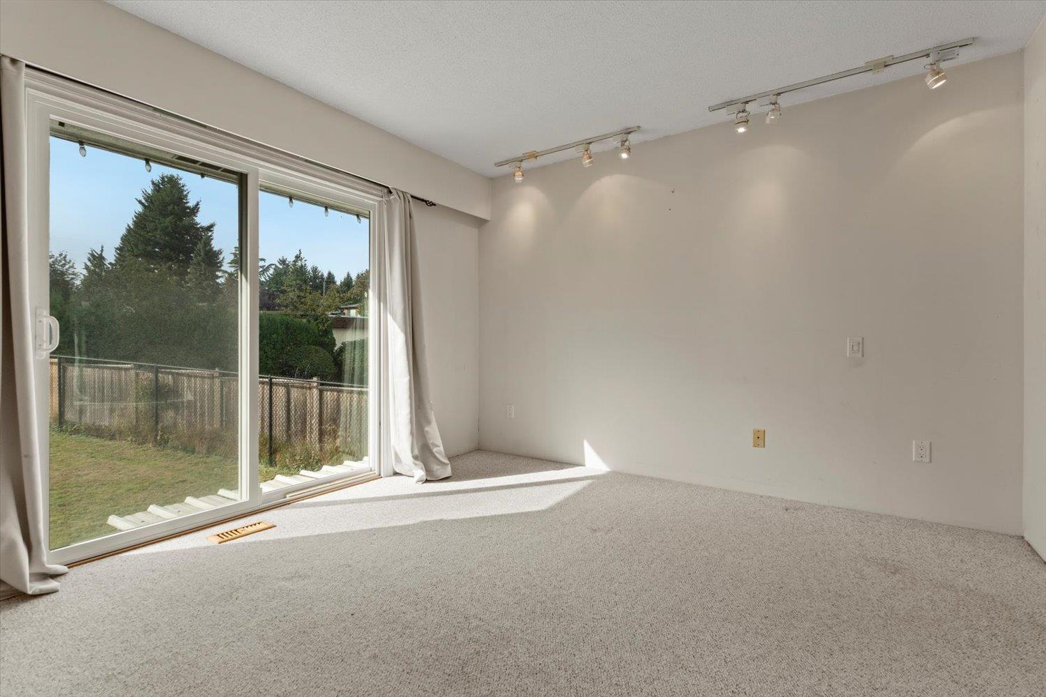 2629 Sunnyside Crescent Property Photo 15