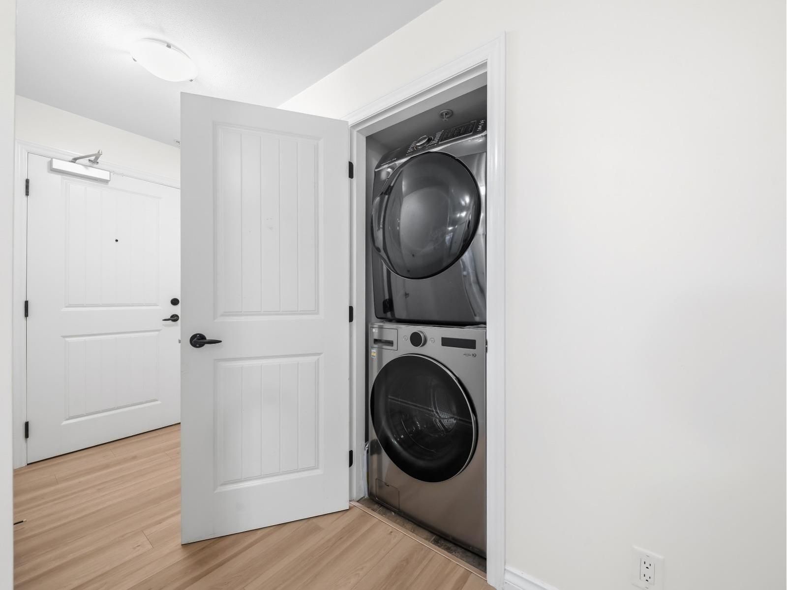 146 5660 201a Street Property Photo 12
