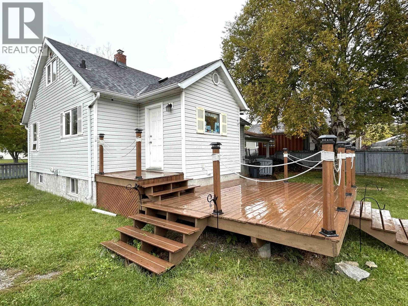 1880 Juniper Street Property Photo 3