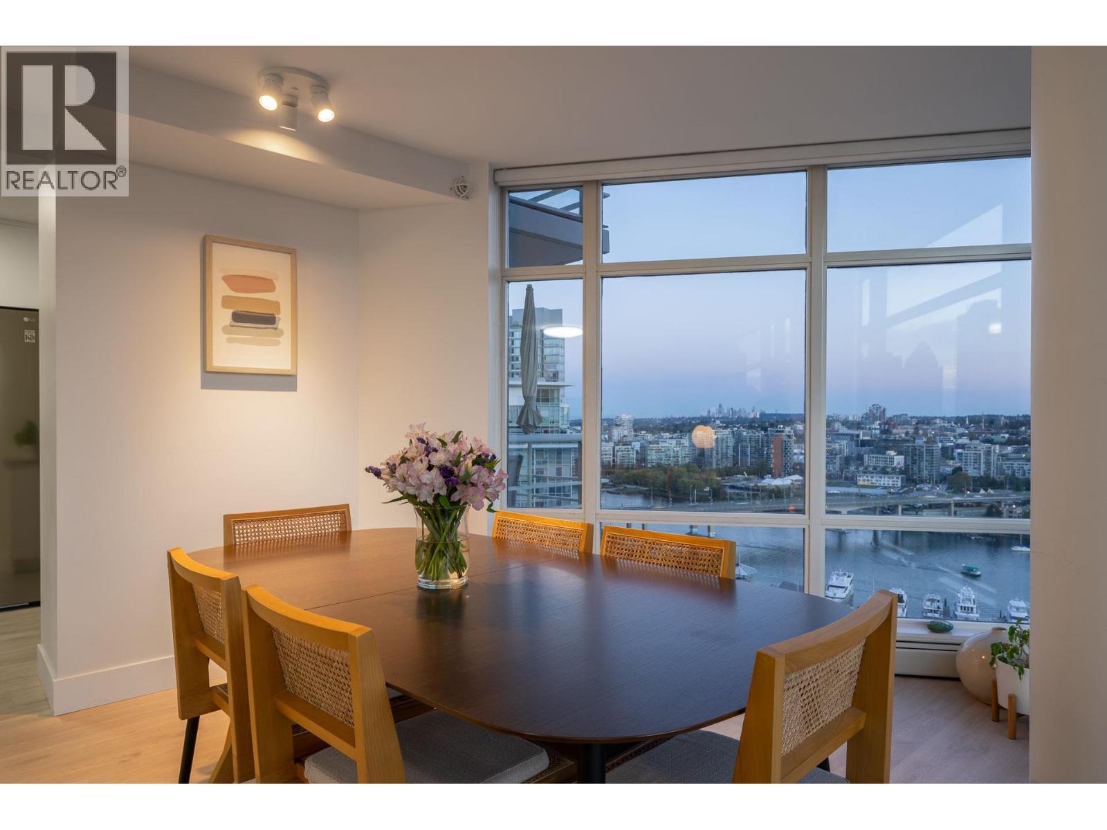 2607 198 Aquarius Mews Property Photo 12