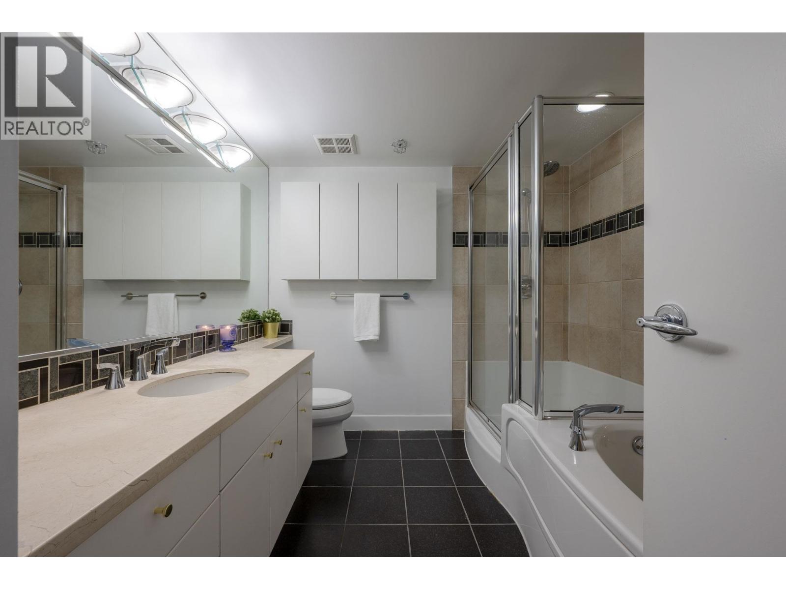 2607 198 Aquarius Mews Property Photo 29