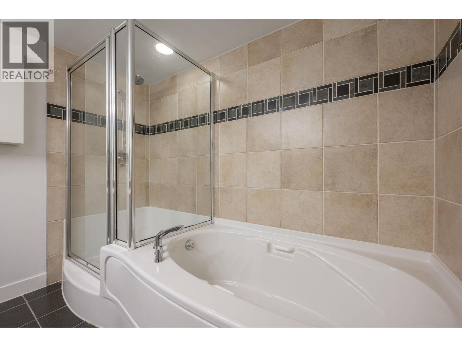 2607 198 Aquarius Mews Property Photo 31