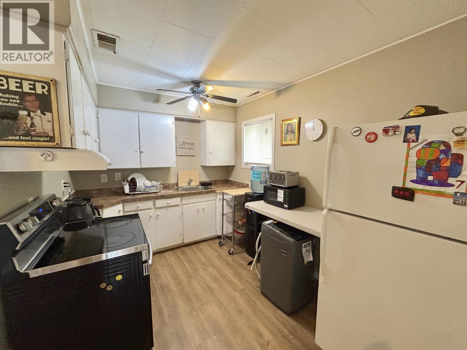 491-497 Webster Avenue Property Photo 9