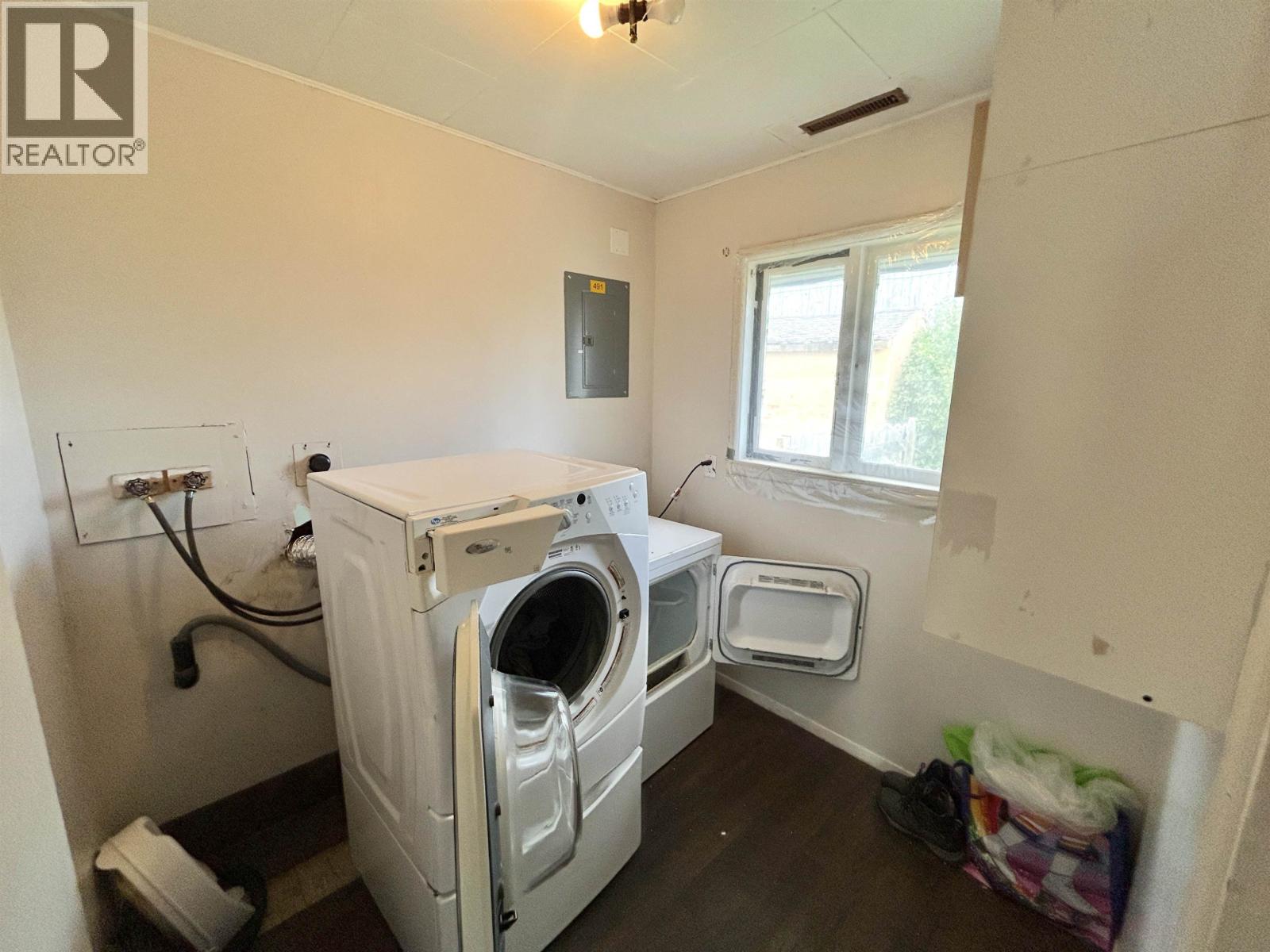 491-497 Webster Avenue Property Photo 25