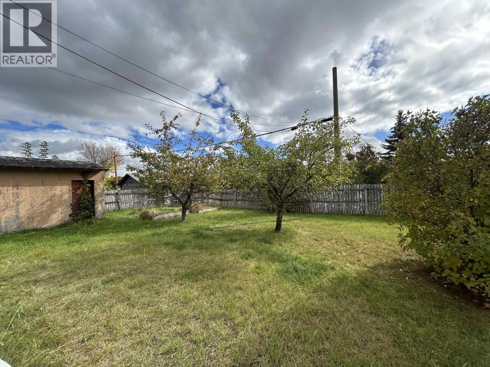 491-497 Webster Avenue Property Photo 27