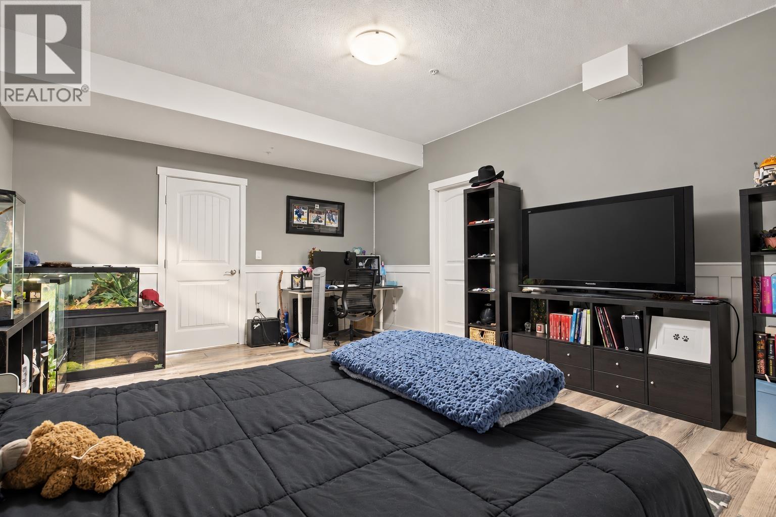 25 11160 234a Street Property Photo 5