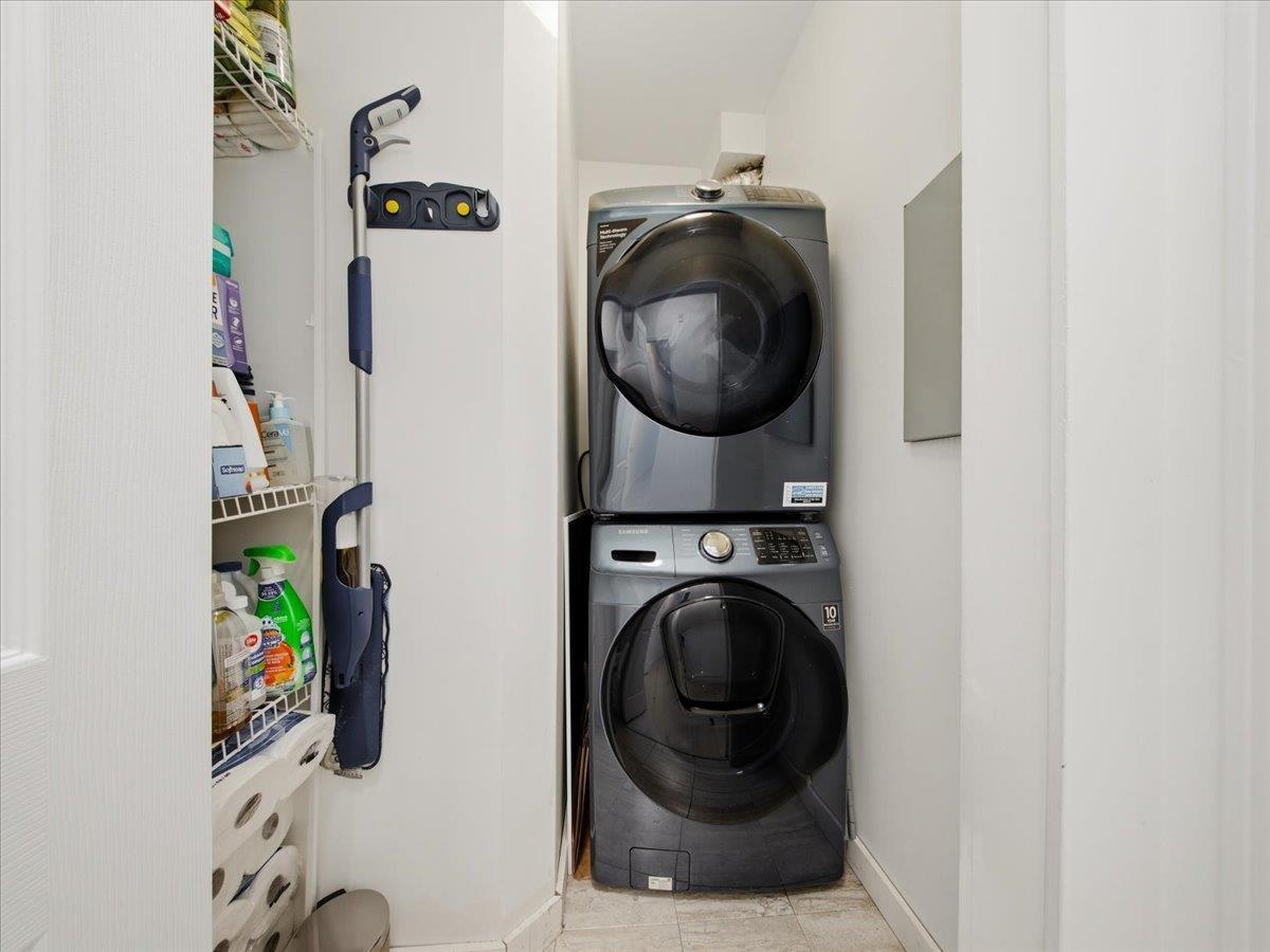 114 10128 132 Street Property Photo 12