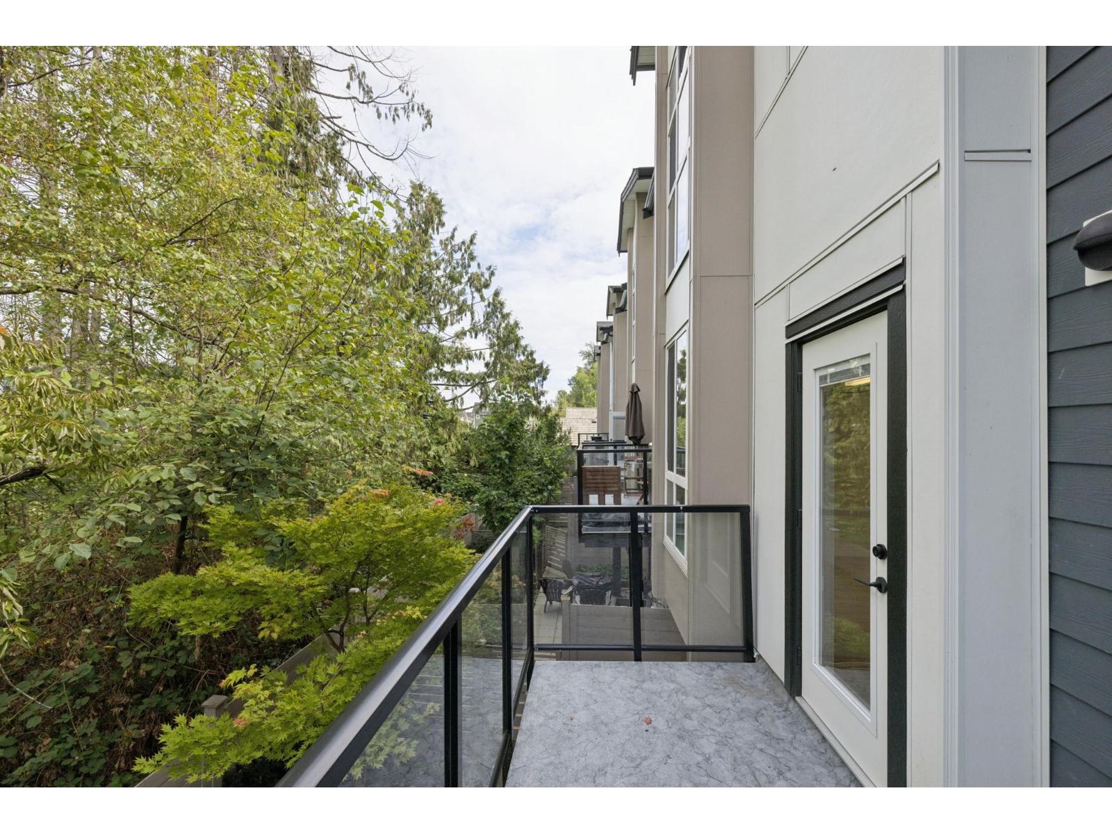 26 7670 207 Street Property Photo 15