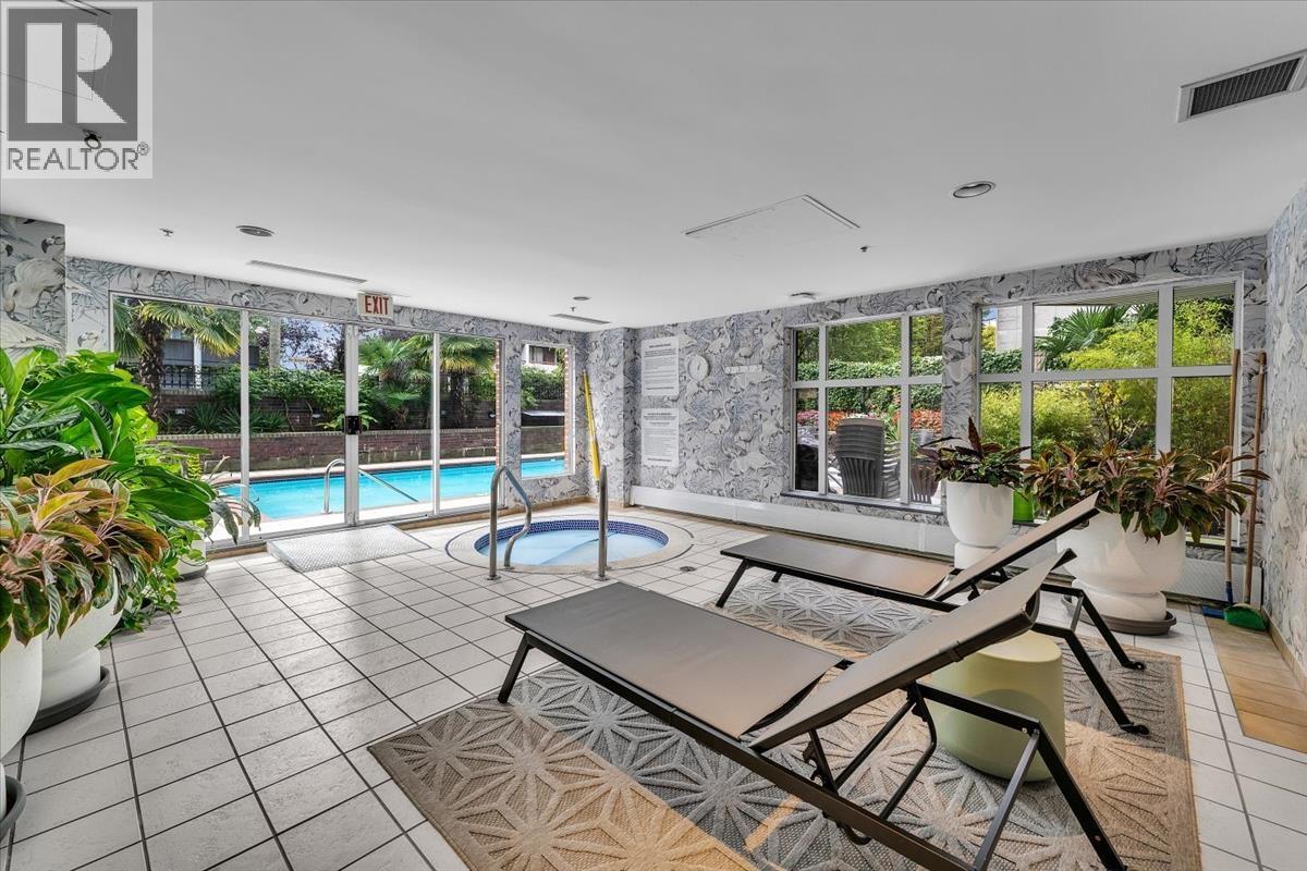 701 1010 Burnaby Street Property Photo 30