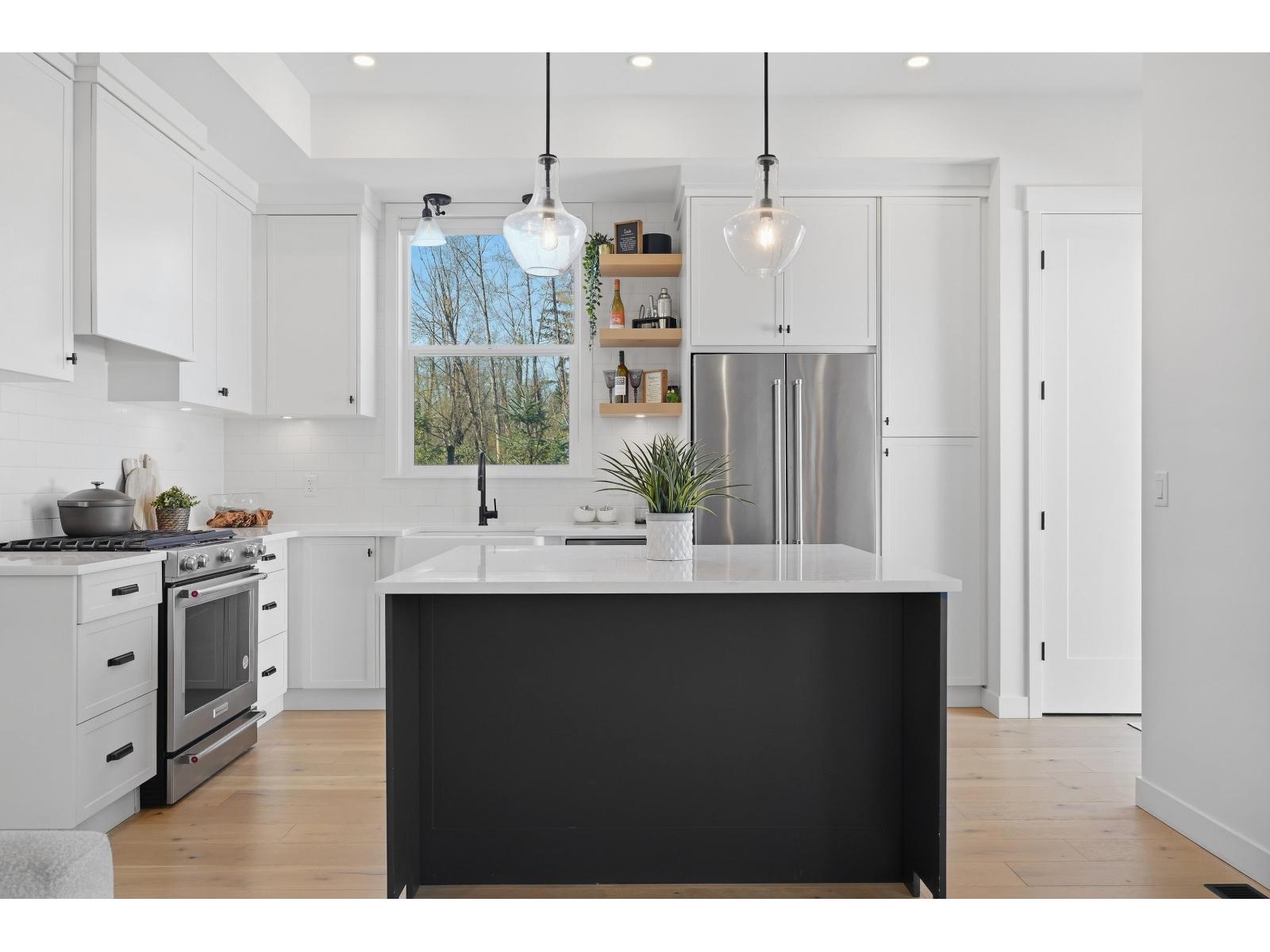 19619 75 Avenue Property Photo 6