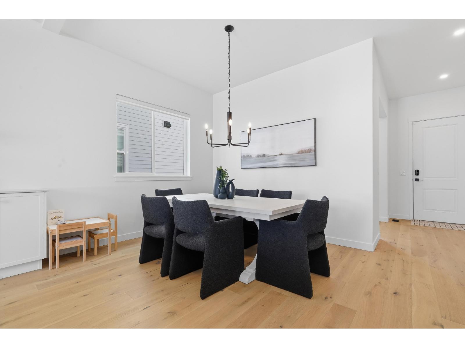 19619 75 Avenue Property Photo 15