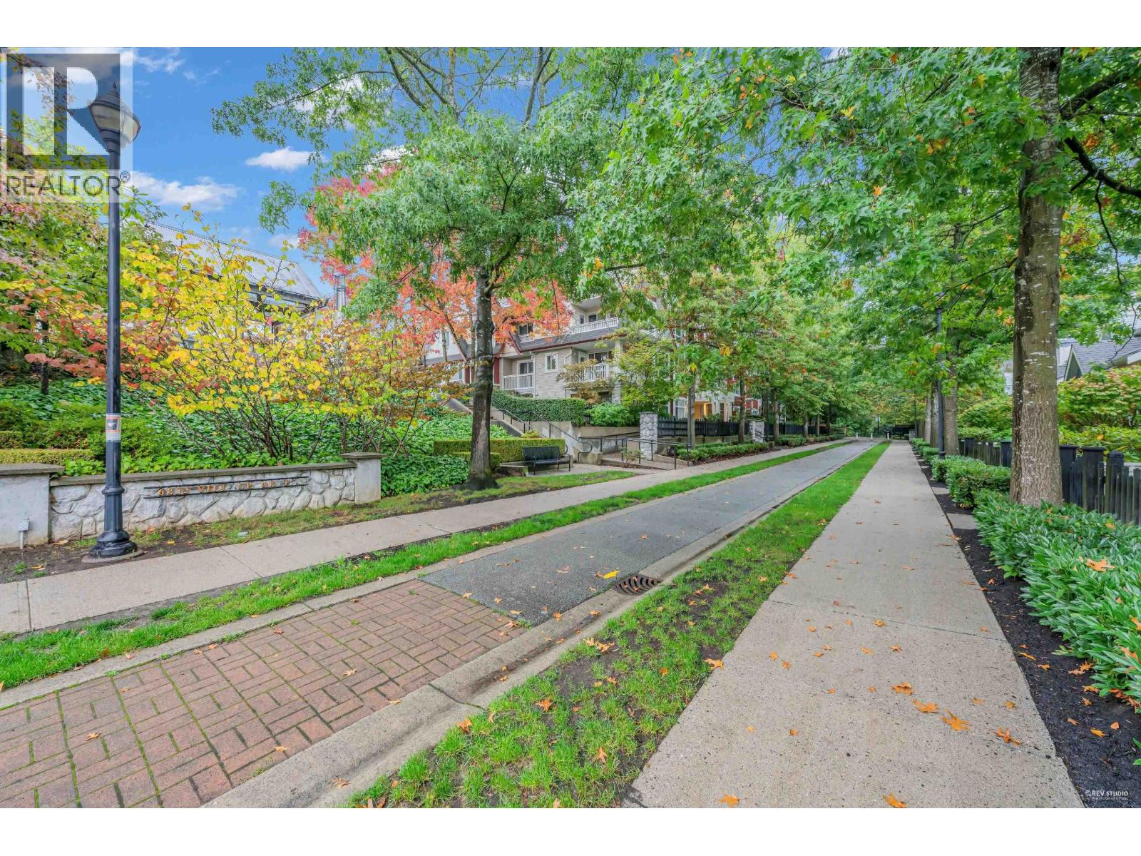 306 6833 Village Grn Property Photo 23