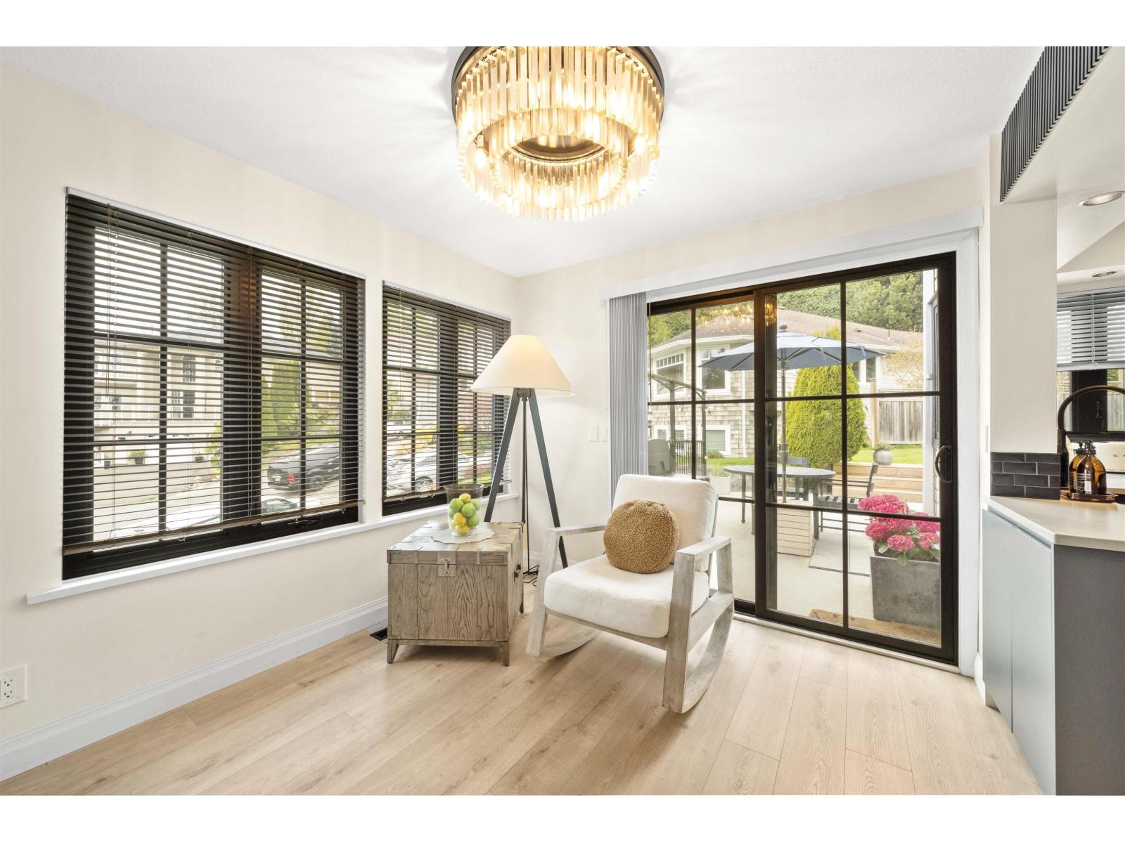 16071 8 Avenue Property Photo 12
