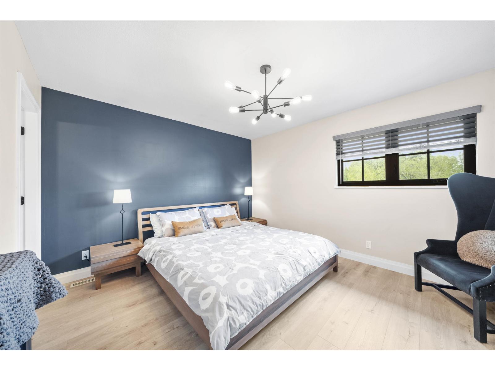 16071 8 Avenue Property Photo 28