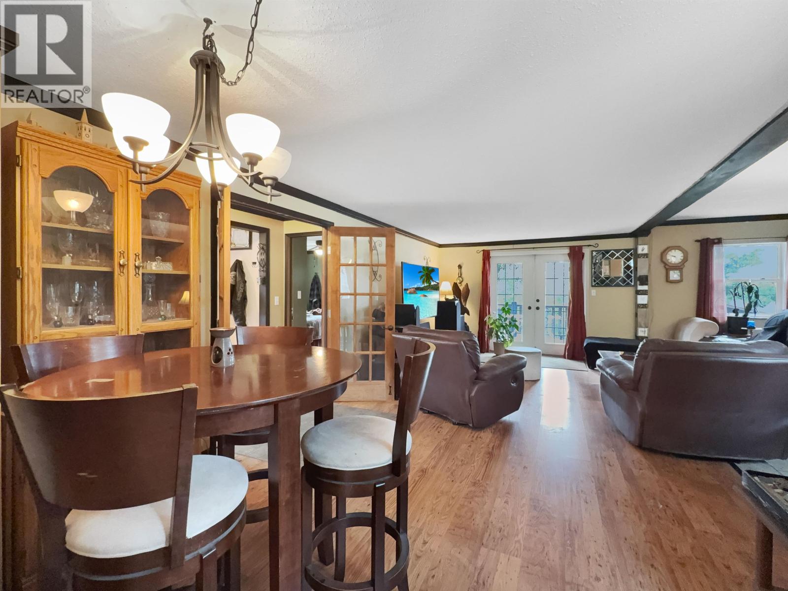 4832 Clarke Avenue Property Photo 13